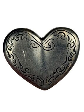 Vintage 1995 Danforth Pewter Heart Brooch Romantic Cottagecore Pin Grandmacore